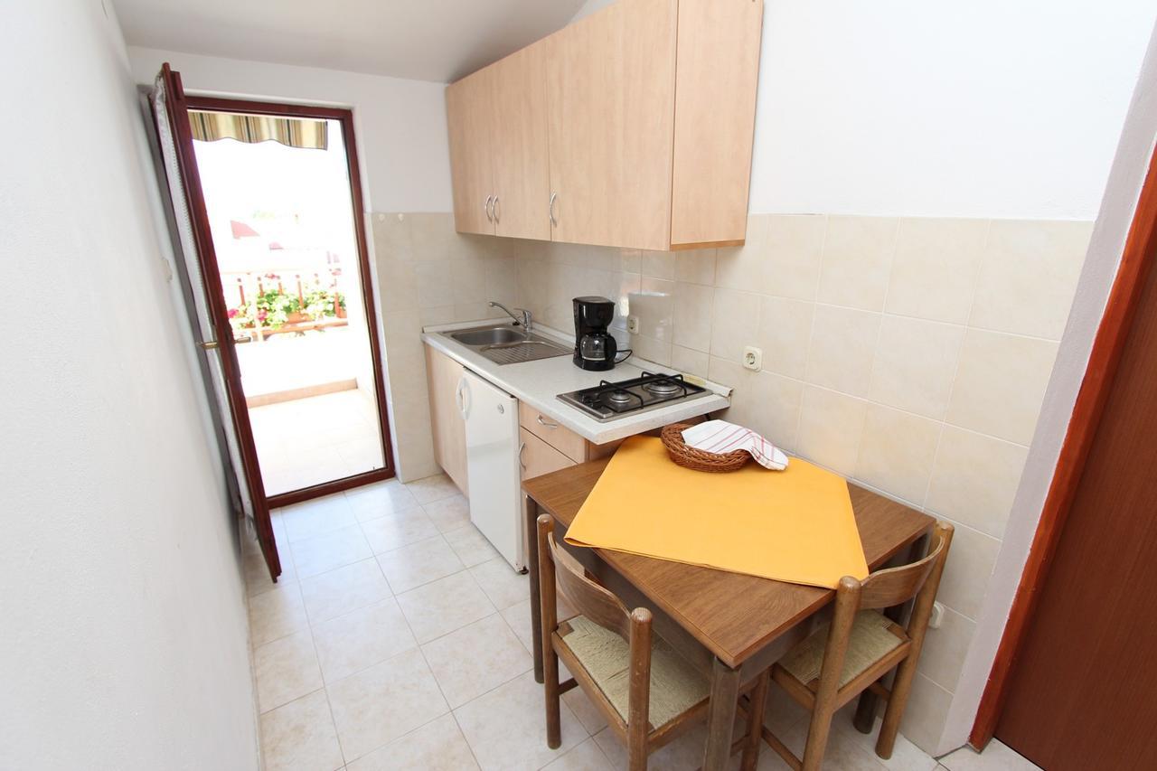 Apartments Tara Rovinj Bagian luar foto
