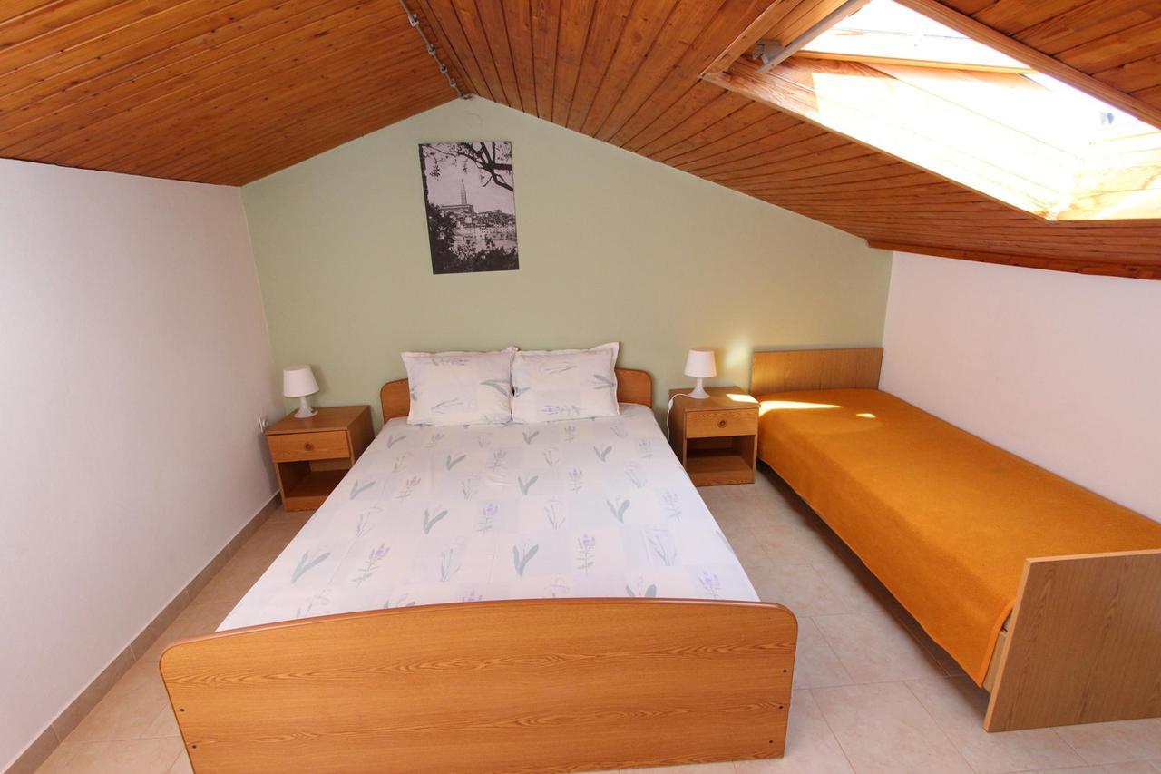 Apartments Tara Rovinj Bagian luar foto