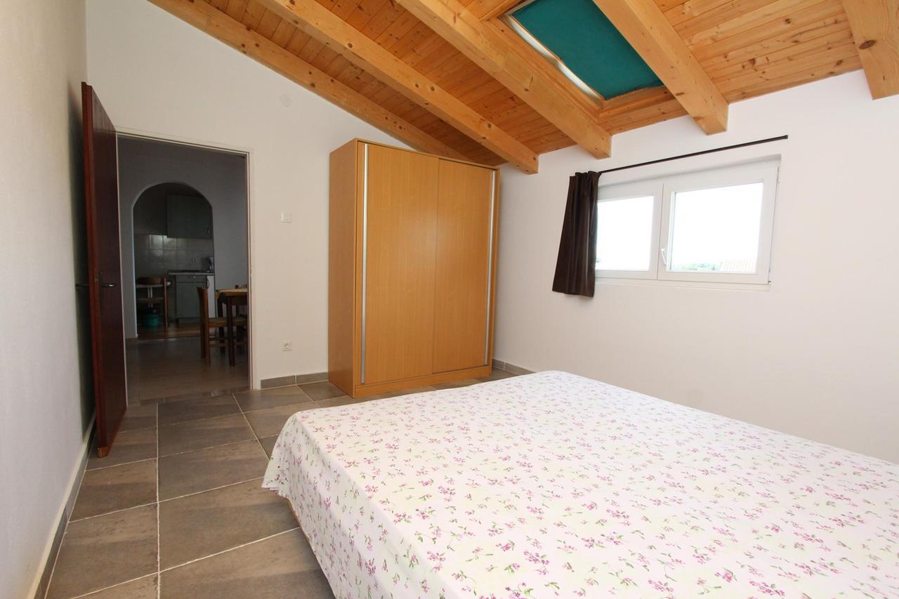 Apartments Tara Rovinj Bagian luar foto